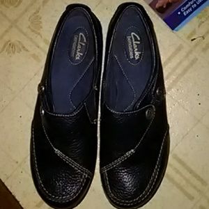 Clark's Bendable Loafers for women Size 9W NWT.